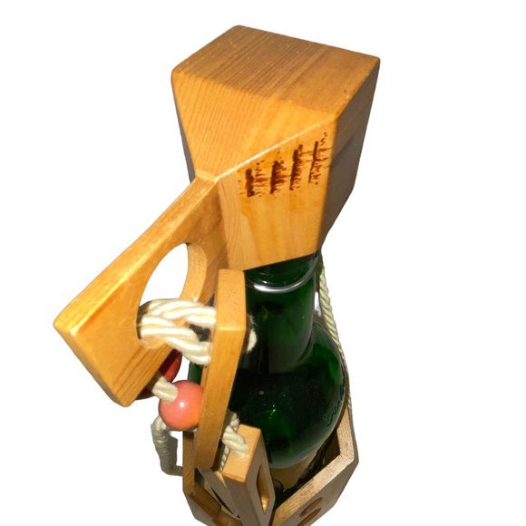 Vintage Wooden Wine Bottle Puzzle Gag Joke Gift - Picture 10 of 10